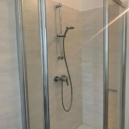 Lingotto Relax, Inalpi Arena, Stadio, Centro Torino, Unito Economia E Politecnico تورينو